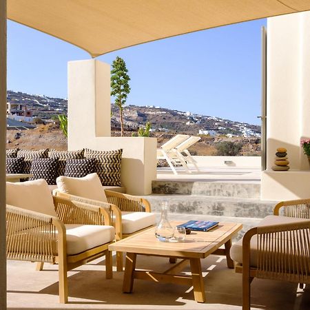 Home Of Lilies Fira  Extérieur photo
