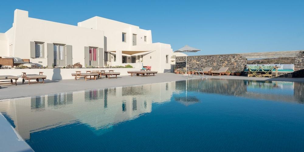 Home Of Lilies Fira  Extérieur photo